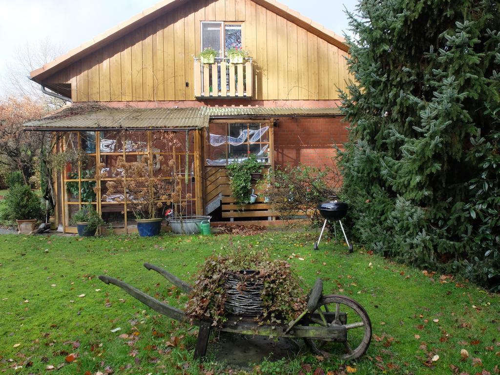 Hans-Eidig Stelle Buitenkant foto